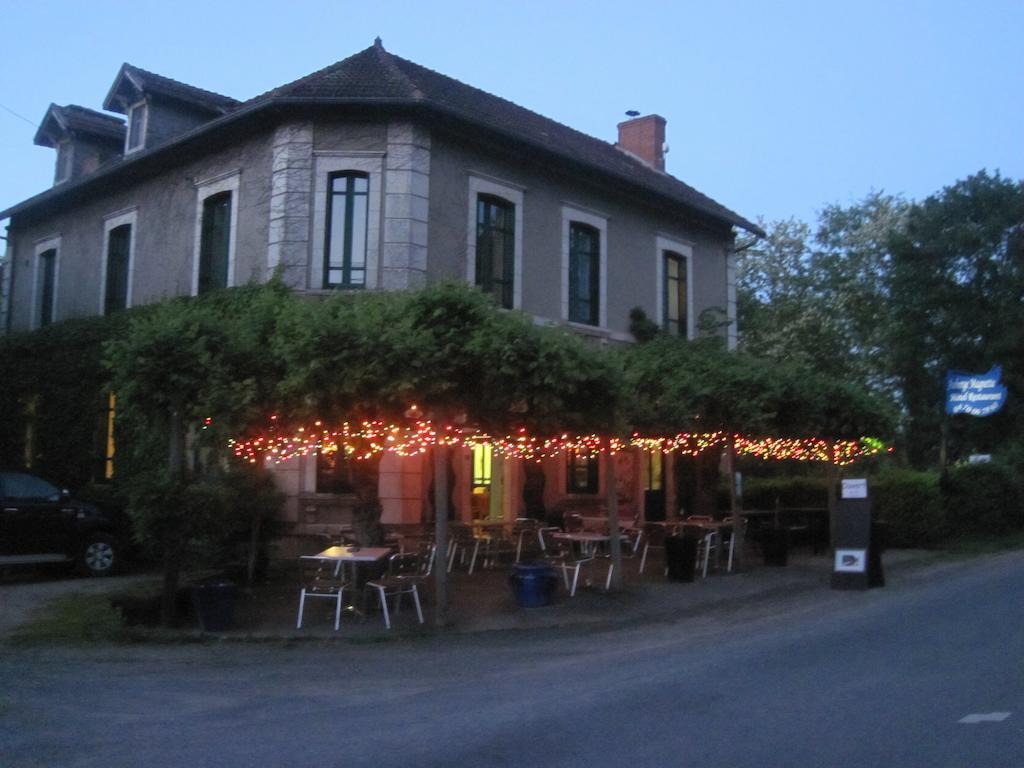 Auberge Magnette Audes ภายนอก รูปภาพ